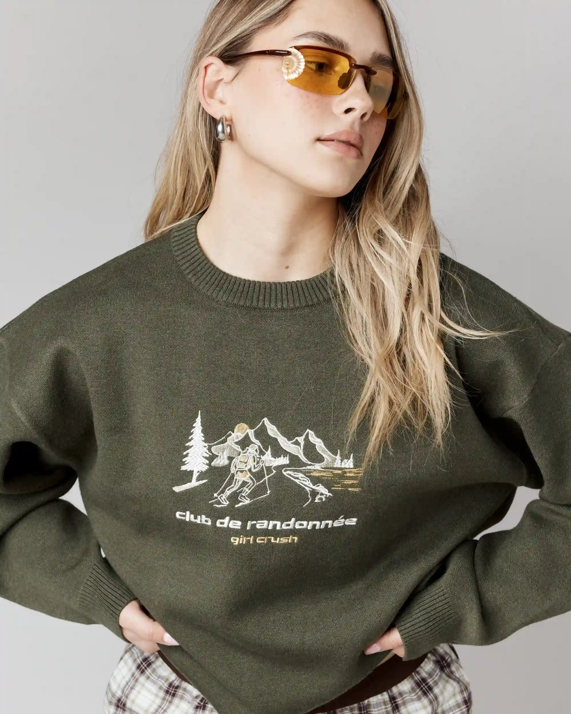 Pull à coupe ample Club de randonnée