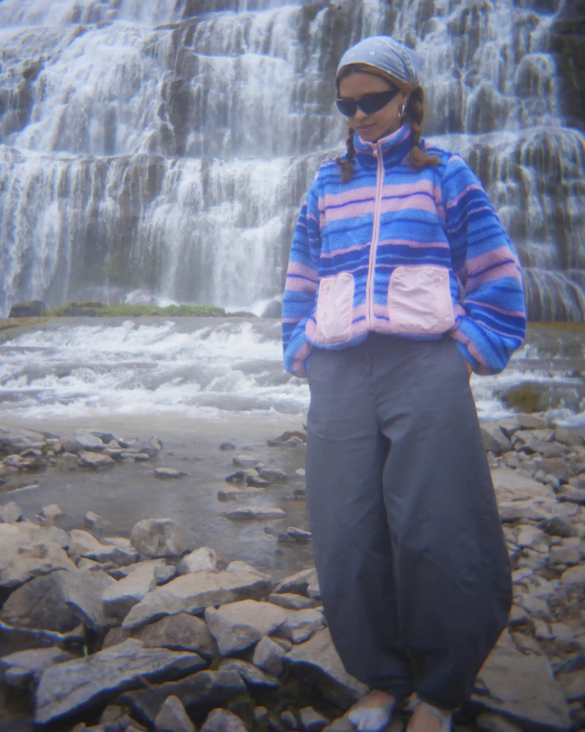 Barrel-leg trousers