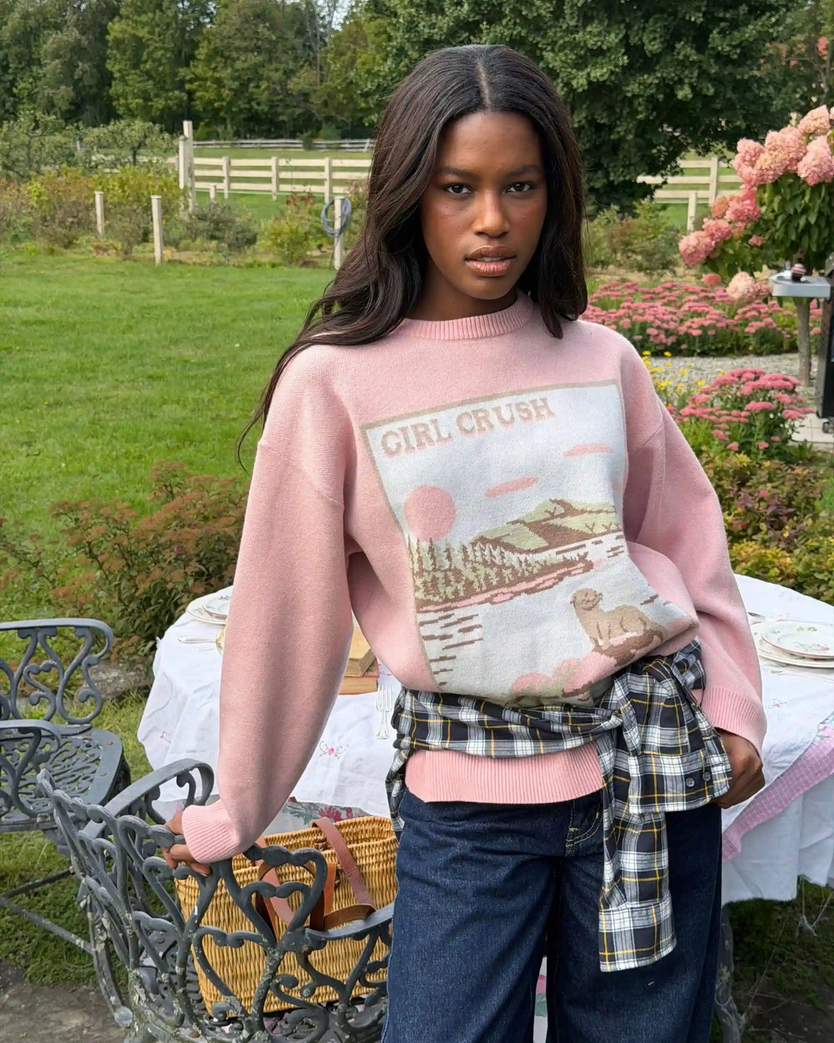 Oversized crewneck sweater - Louise the Otter