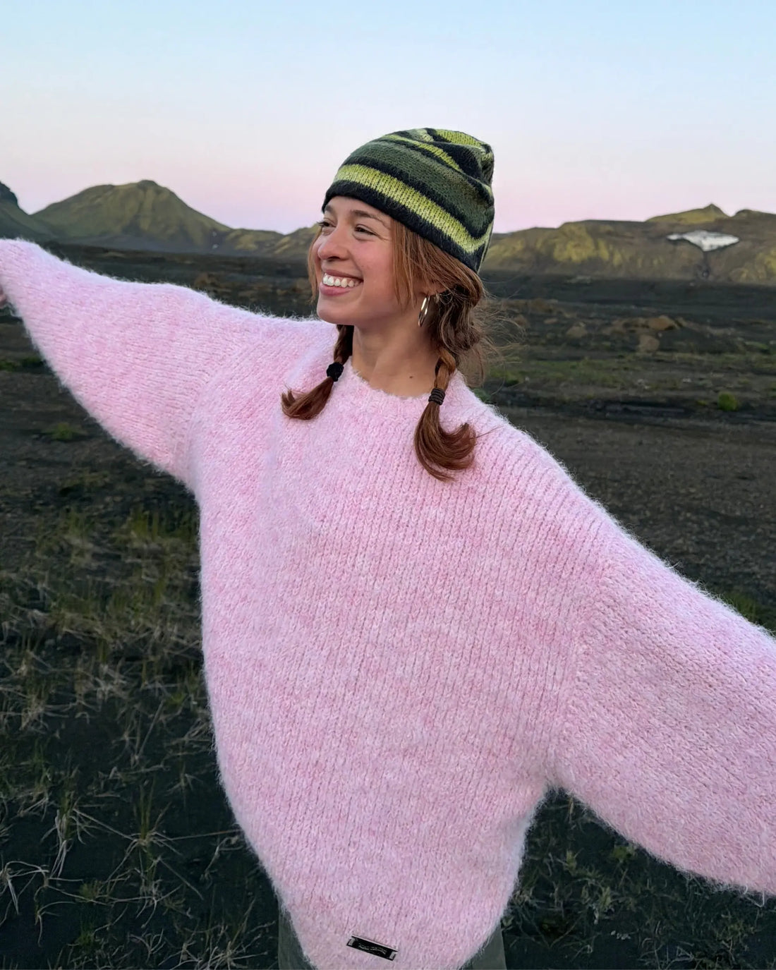 Oversized boreal sweater - Wild Rose